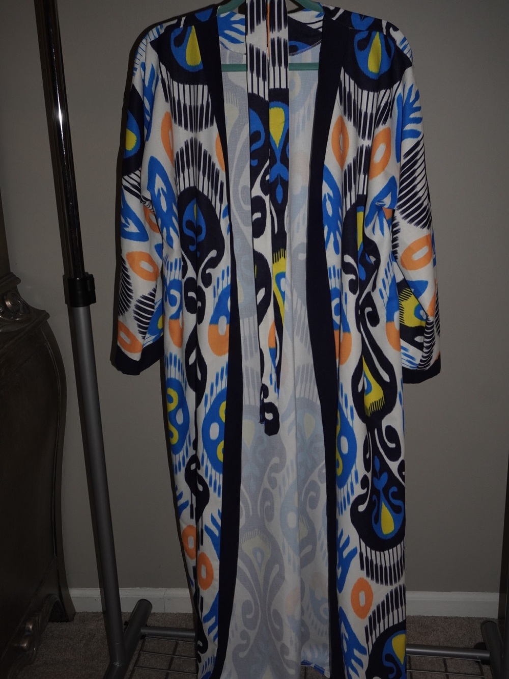 Atlas Abaya cardigan/robe 
Very lightweight Colorful Patterned